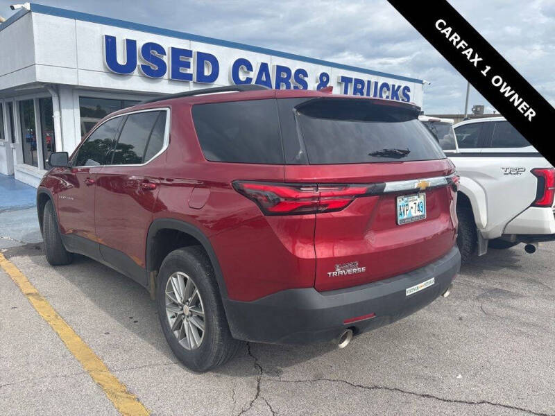 2023 Chevrolet Traverse LT Cloth