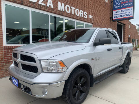 2017 RAM 1500 SLT