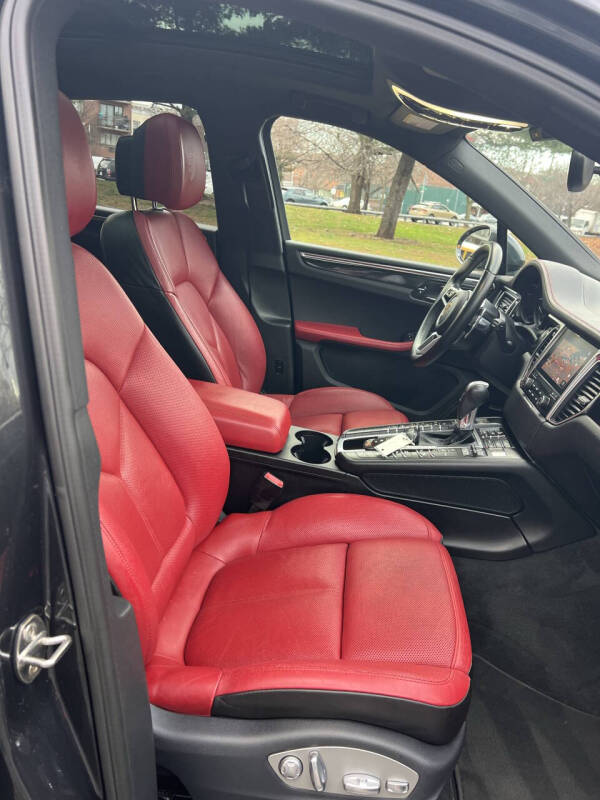 2017 Porsche Macan S