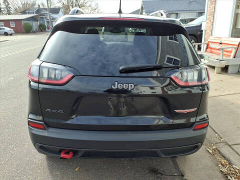 2022 Jeep Cherokee Trailhawk