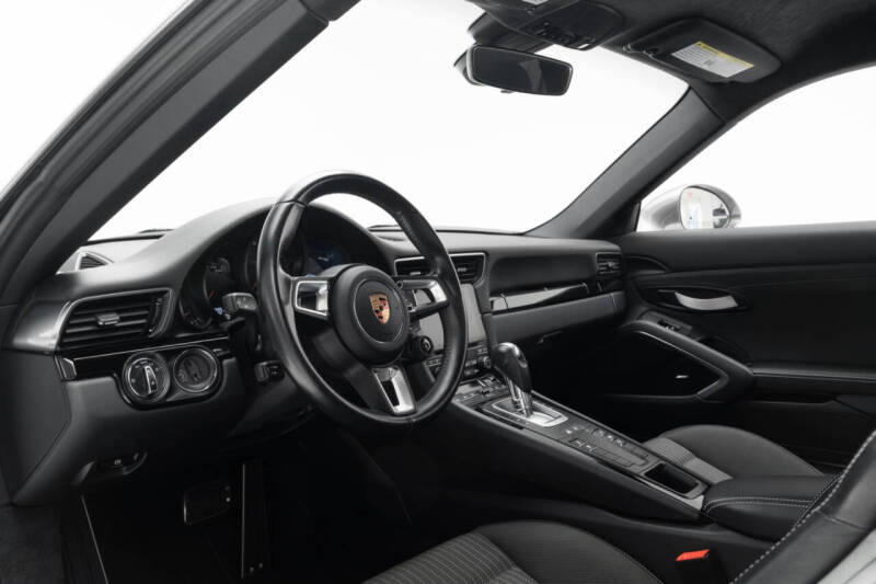 2018 Porsche 911 Carrera T