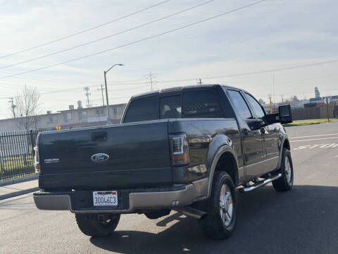 2004 Ford F-150 Lariat