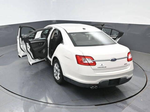 2011 Ford Taurus SEL