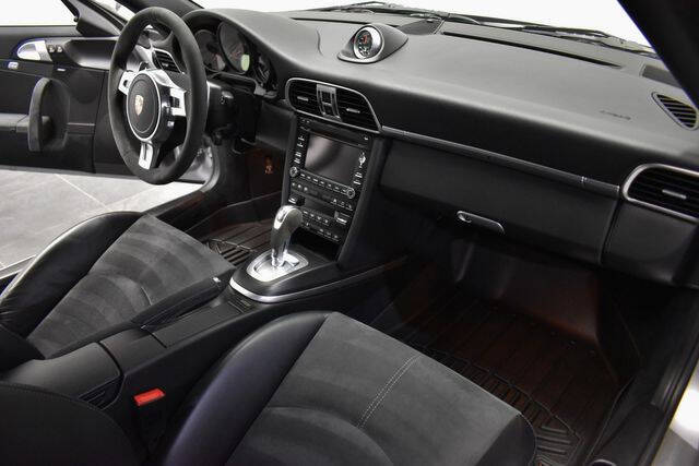 2011 Porsche 911 Carrera GTS