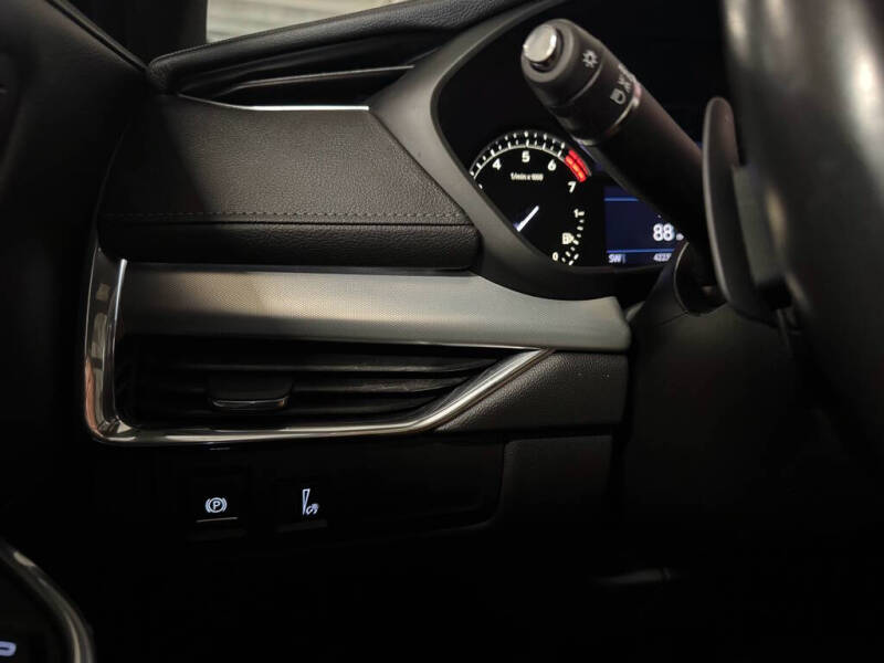 2019 Cadillac XT4 Premium Luxury