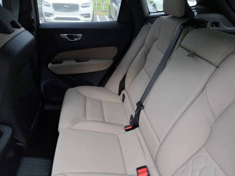 2026 Volvo XC60 T8 Plus