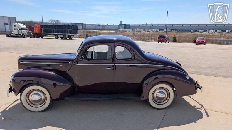 1940 Ford Deluxe
