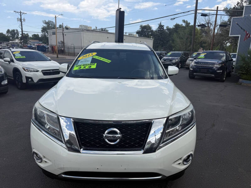 2015 Nissan Pathfinder SV