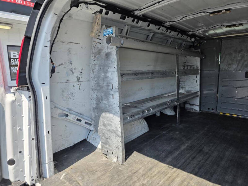 2017 Chevrolet Express 2500