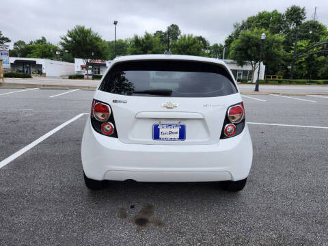 2016 Chevrolet Sonic LT Auto
