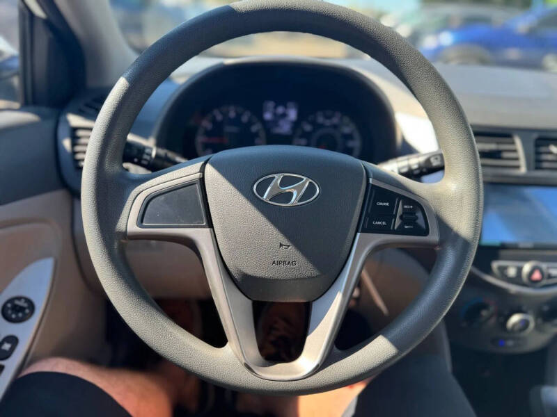 2015 Hyundai Accent GS