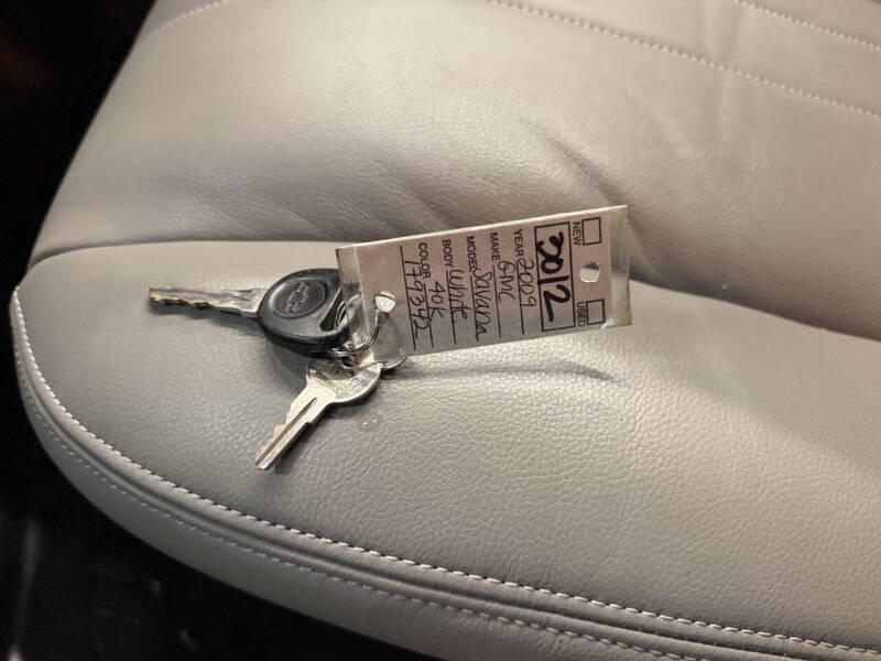 2009 GMC Savana LS 3500