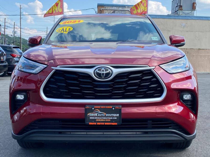 2021 Toyota Highlander LE