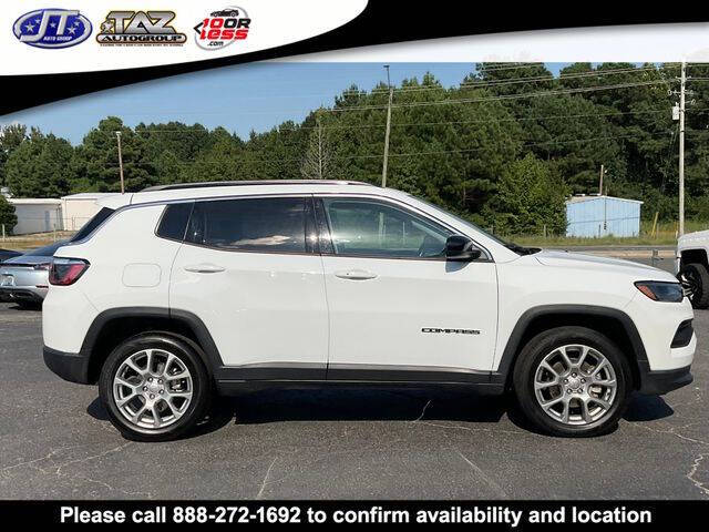 2022 Jeep Compass Latitude Lux