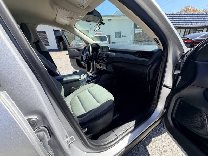 2020 Ford Escape S