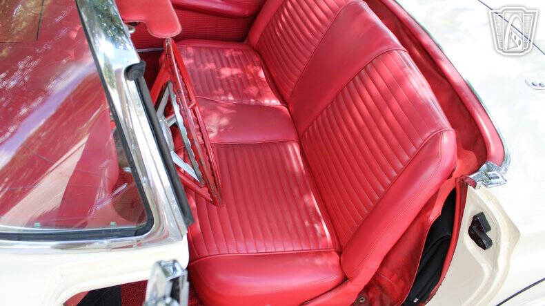 1957 Ford Thunderbird