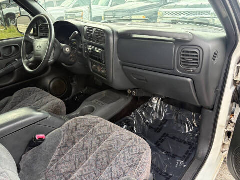 1998 Chevrolet S-10 LS