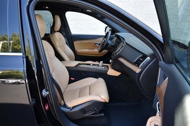 2018 Volvo XC90 T8 eAWD Inscription