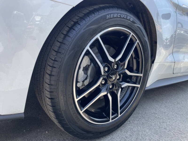 2022 Ford Mustang EcoBoost Premium