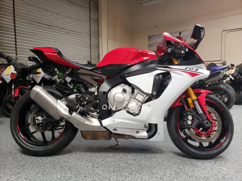 2015 Yamaha YZF-R1
