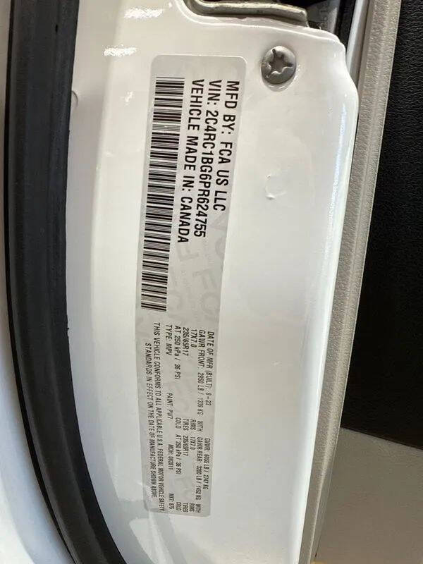 2023 Chrysler Pacifica Touring L