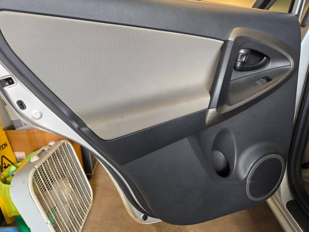 2011 Toyota RAV4 61