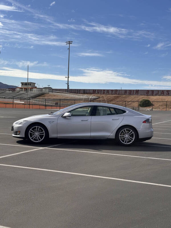 2013 Tesla Model S