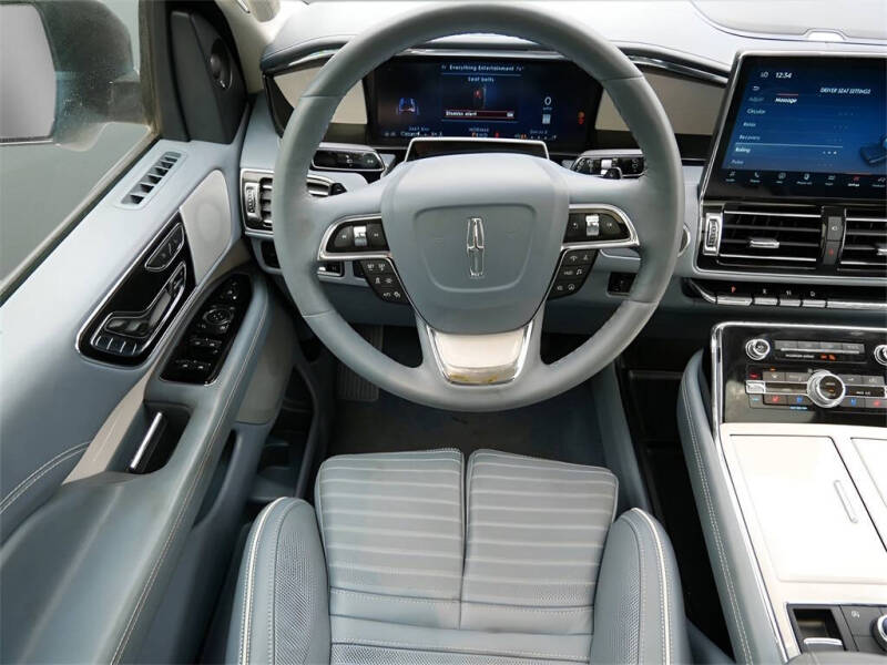 2024 Lincoln Navigator Black Label