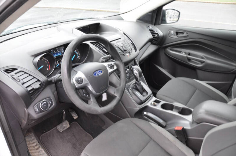 2016 Ford Escape S