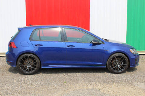 2016 Volkswagen Golf R 4Motion