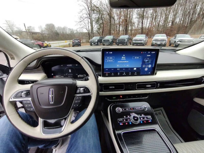 2021 Lincoln Nautilus Black Label