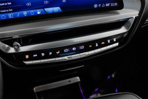 2024 Cadillac LYRIQ Luxury 1