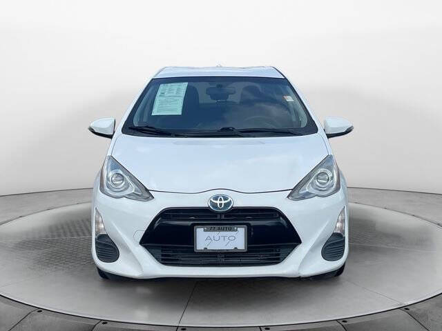 2016 Toyota Prius c Two