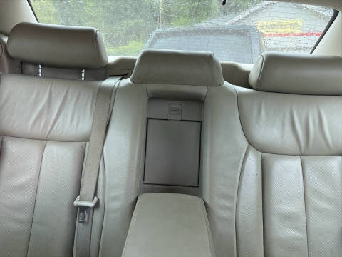 2011 Cadillac DTS Premium Collection