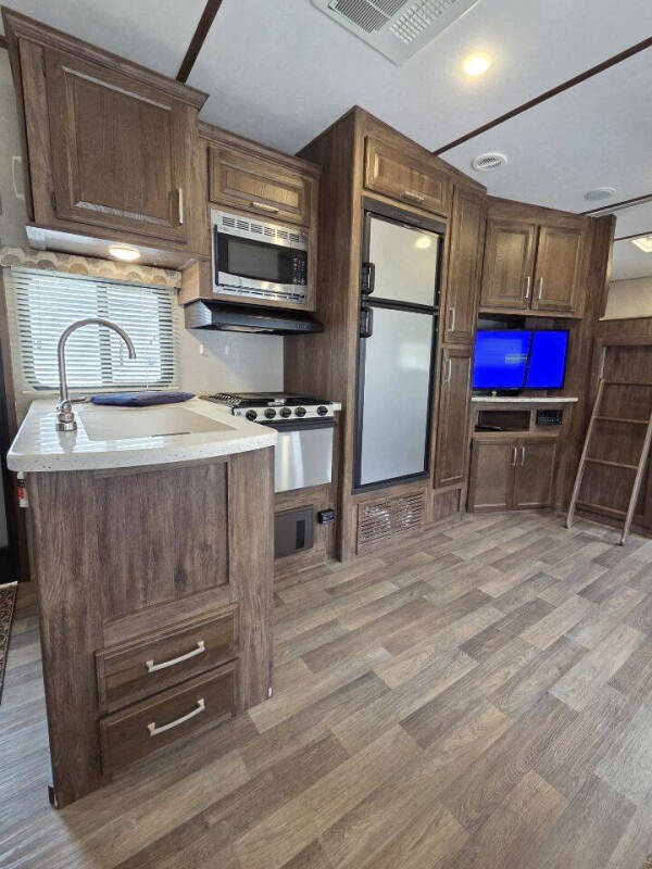 2017 Keystone RV Cougar X-Lite