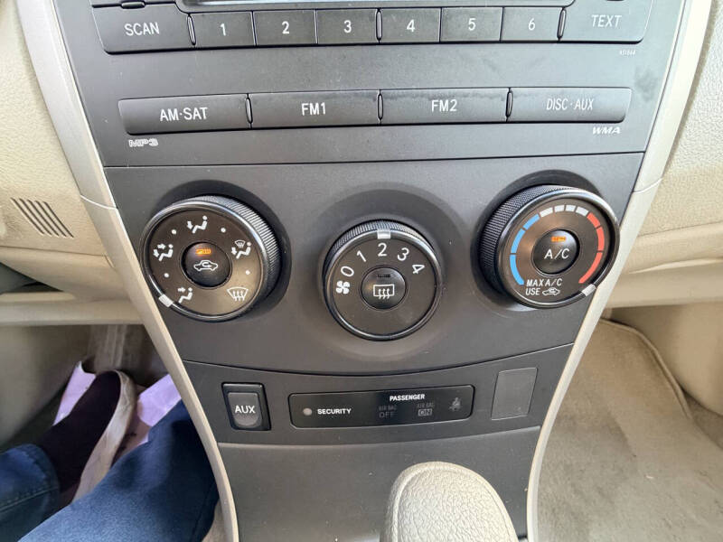 2009 Toyota Corolla LE