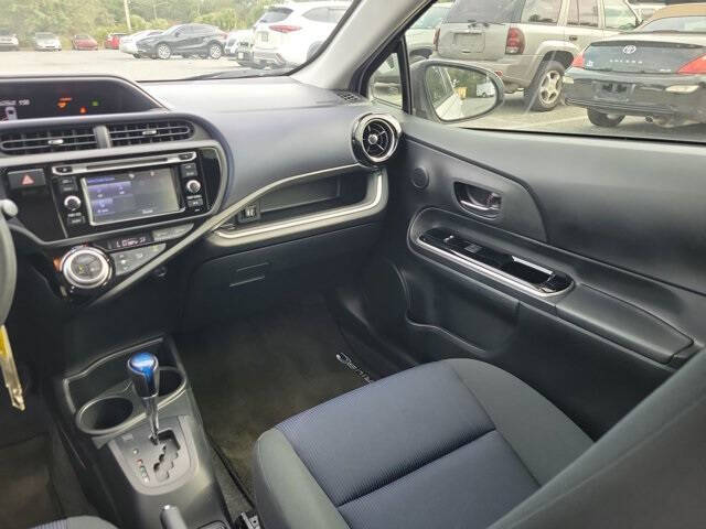 2016 Toyota Prius c Two