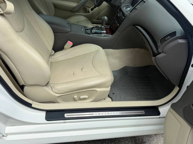 2014 Infiniti Q60 Convertible