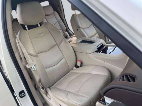 2015 Cadillac Escalade Luxury