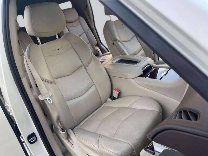 2015 Cadillac Escalade Luxury
