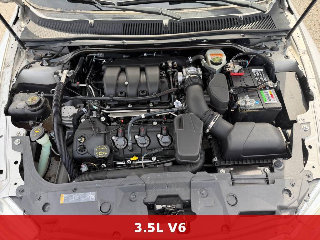 2016 Ford Taurus 9