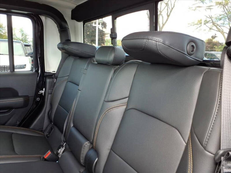 2025 Jeep Gladiator High Tide