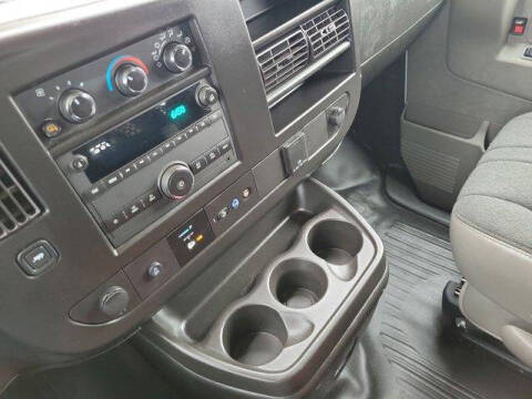 2024 GMC Savana 2500
