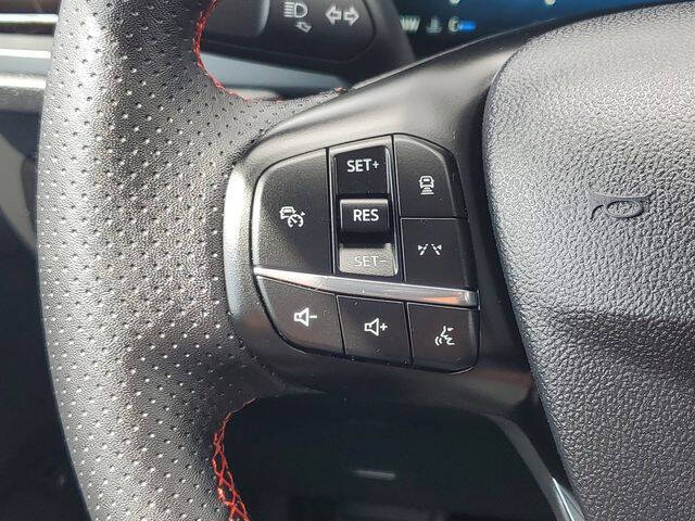 2025 Ford Escape ST-Line Select