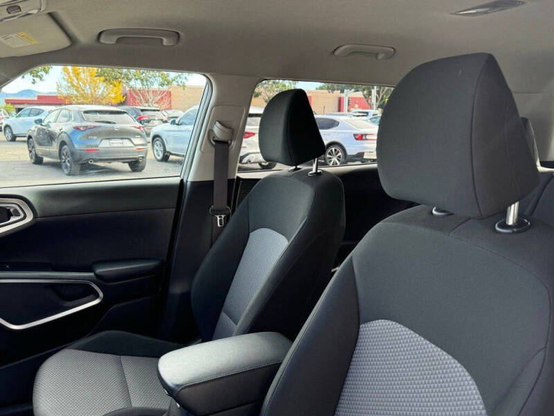 2024 Kia Soul LX