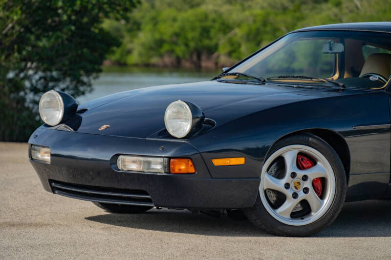 1987 Porsche 928 S4