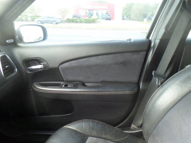 2013 Chrysler 200 Limited