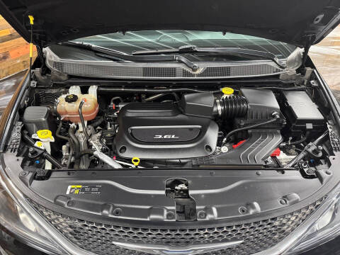 2018 Chrysler Pacifica Touring L