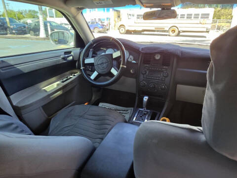 2005 Chrysler 300