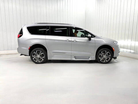 2026 Chrysler Pacifica Pinnacle
